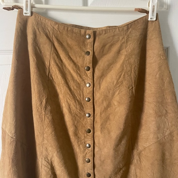 Vintage fringed suede maxi skirt - Picture 3 of 12